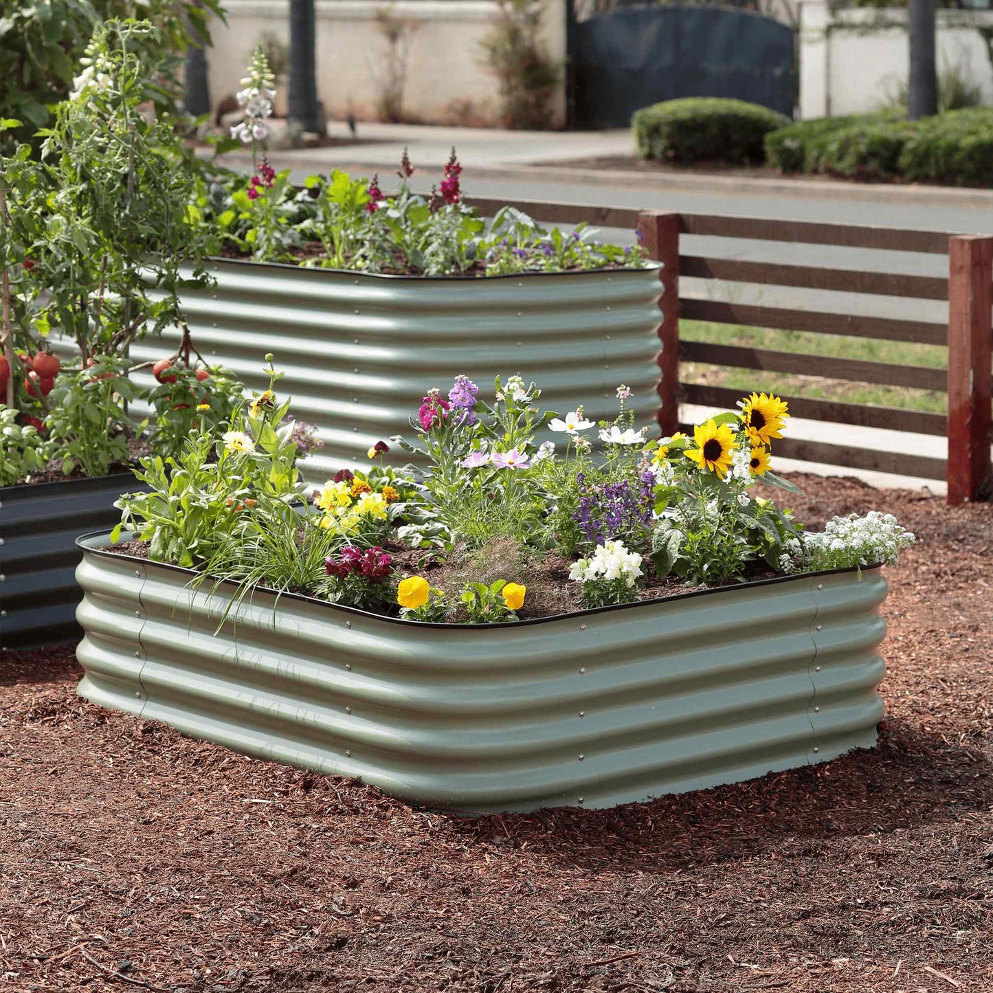 Medium Modular Metal Raised Garden Bed Kit - 15” Tall
